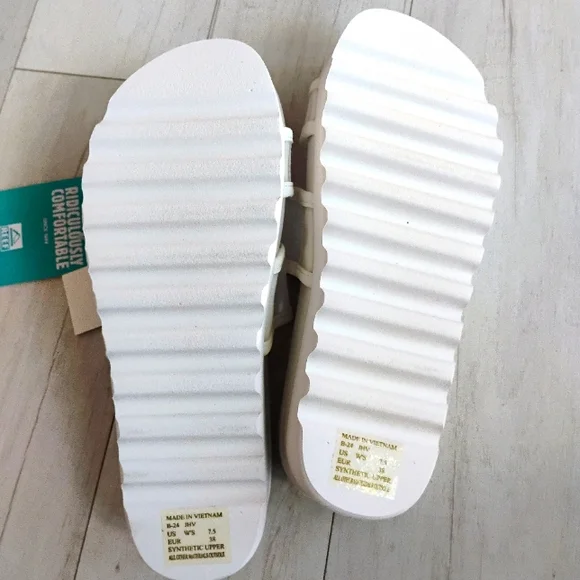 REEF NEW Vista Hi Energy Slide Sandals - Picture 10 of 14